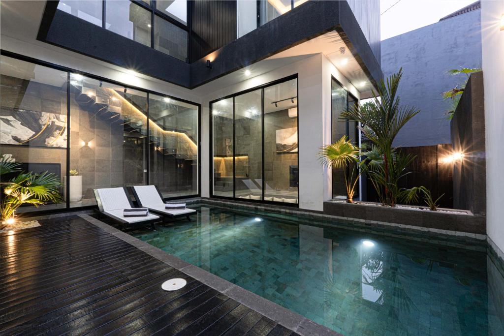 Cheap 4 bedroom Villa For Sale 6