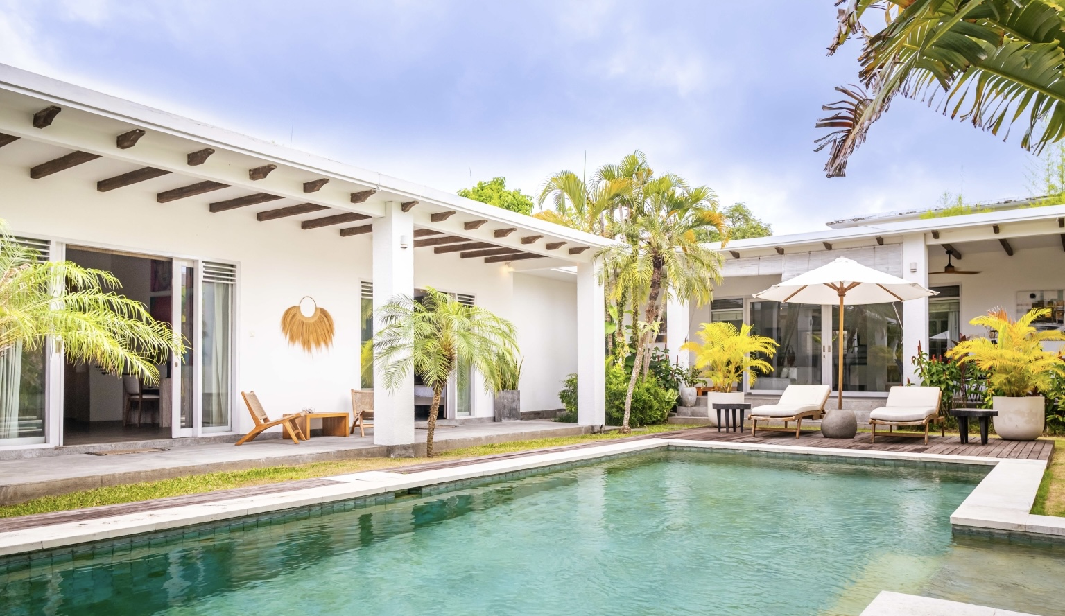 4 bedrooms Villa Berawa15