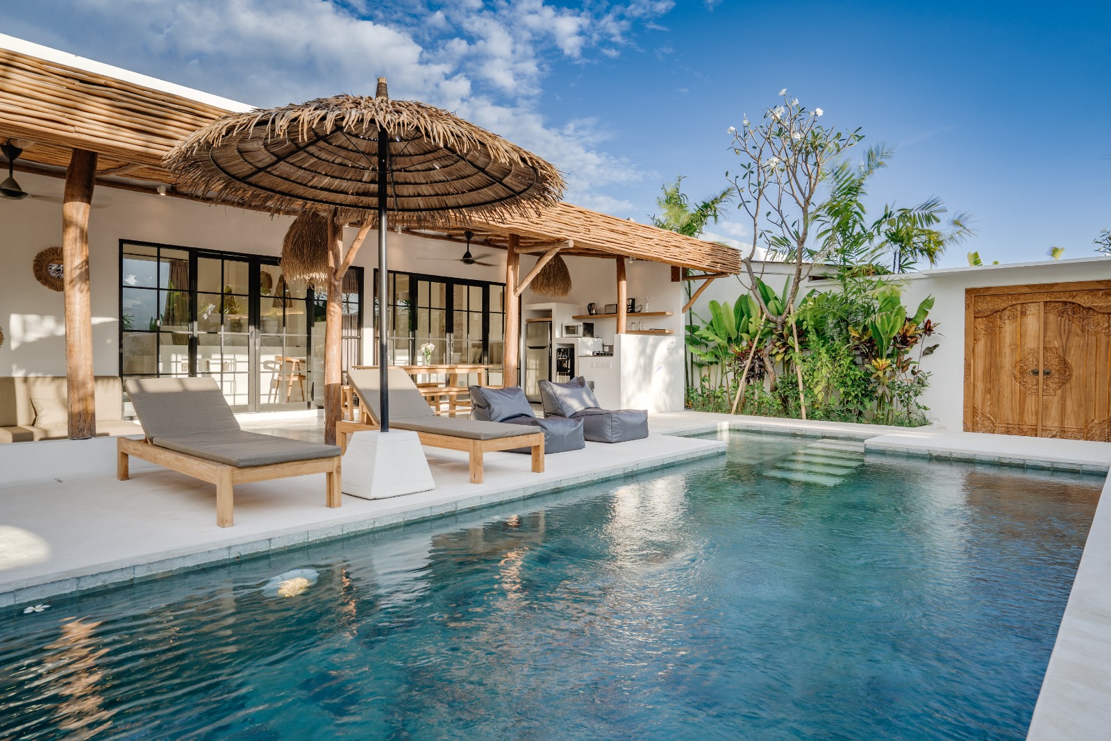 Somptous villa for sale (31)