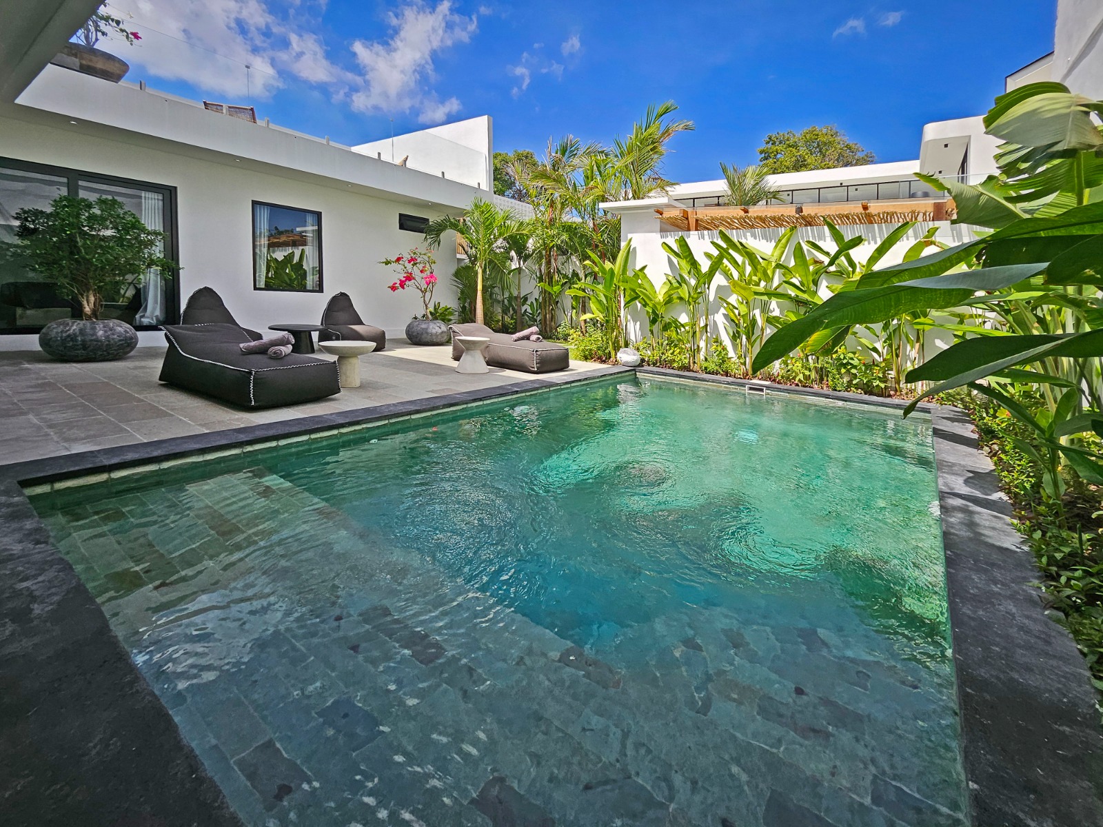Private 2 bedroom villa Kerobokan (24)